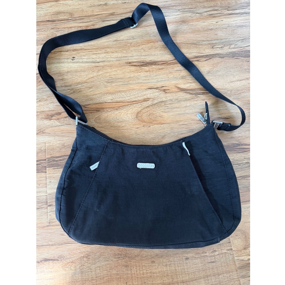 Baggallini Black Nylon Crossbody Bag Hobo Travel Purse with Organizer Pockets
